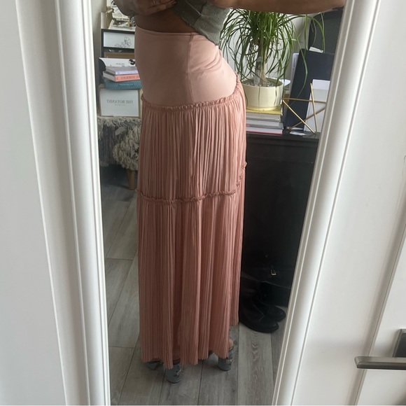 Intermix Maxi Skirt with front split in baby pink. Side zipper. Size SMALL. - Picture 3 of 5